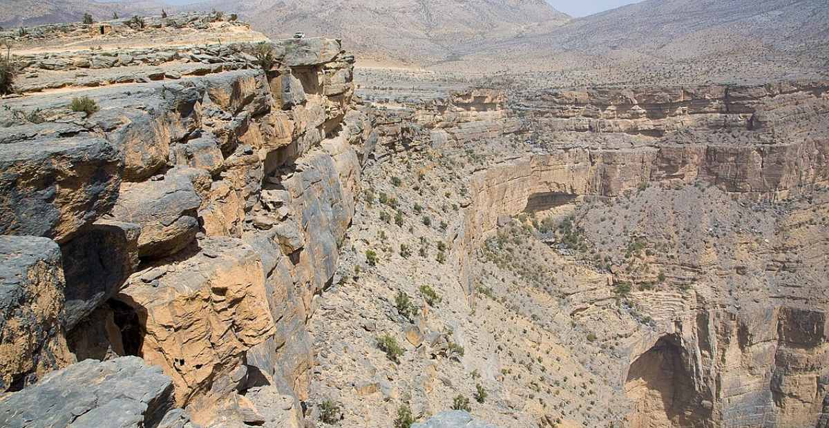 What's the best way to see Jebel Shams